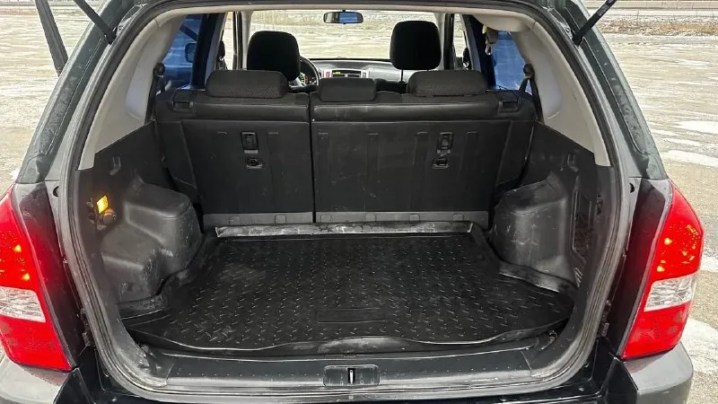 Продам hyundai tucson 2008 года в отличном состоянии. пэп, гур, кондиционер, резина летняя на литье, и зимняя на литье. полностью обслужена, заказ-наряды имеются. вложений не требует. телефон: +79495925815 / +79827796298 📞 звоните: +7(949)5925815 - фотография - 10