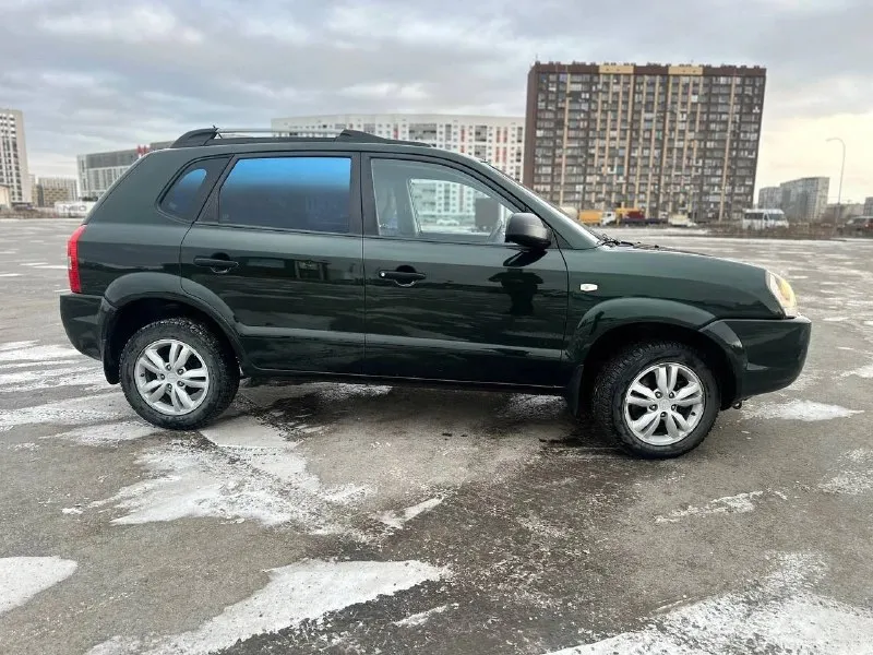 Продам hyundai tucson 2008 года в отличном состоянии. пэп, гур, кондиционер, резина летняя на литье, и зимняя на литье. полностью обслужена, заказ-наряды имеются. вложений не требует. телефон: +79495925815 / +79827796298 📞 звоните: +7(949)5925815 - фотография - 3