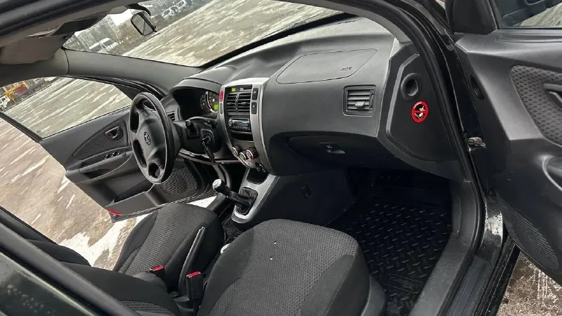 Продам hyundai tucson 2008 года в отличном состоянии. пэп, гур, кондиционер, резина летняя на литье, и зимняя на литье. полностью обслужена, заказ-наряды имеются. вложений не требует. телефон: +79495925815 / +79827796298 📞 звоните: +7(949)5925815 - фотография - 8