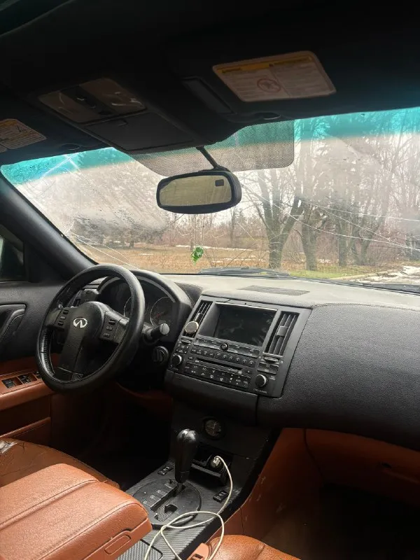 🚙 infiniti fx 35 2004г цена 470 000₽ +7 (949) 527-69-59(вотсап, телеграмм) +7 (949) 377-23-38 на полом боевом ходу, полный привод, мотор коробка в отличном состоянии, мотор контрактный 80 000 пробег, коробка листает очень четко, ходовая часть без вложений, печка жарит, климат-контроль холодит. -новая резина зимняя -тормозные блины, суппорта, колодки все новое -мультимедиа bose -люк работает -лед оптика -бесключевой доступ -камера заднего вида, парктроники лобовое с трещиной, ручка наружная водительская под замену. едет ровно, некуда не тянет, тяга бешеная. машина на временном днр учете. хороший торг у капота. 📍находится в г. амвросиевка 📞 🇷🇺 звоните: +79495276959 - фотография - 6