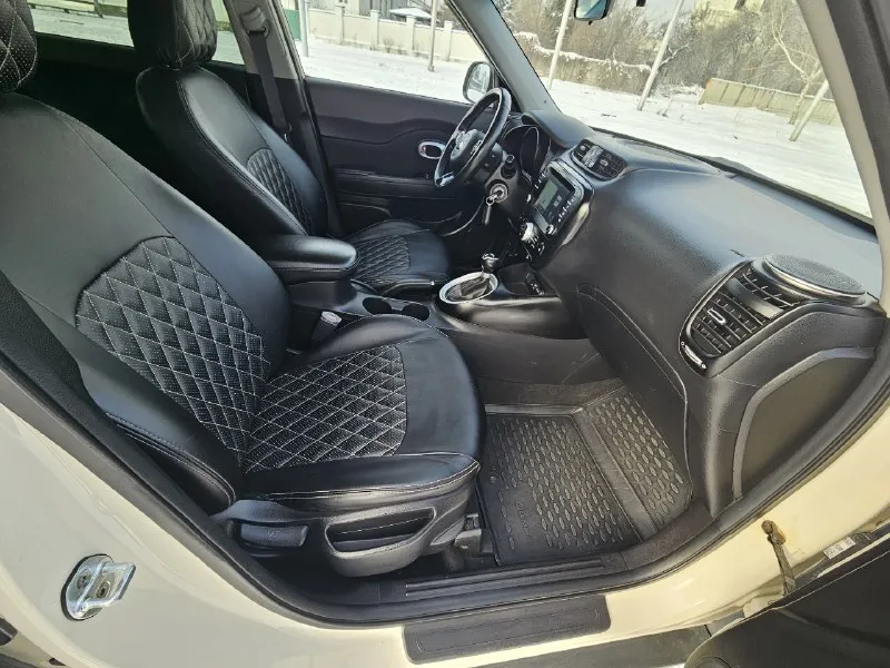 Kia soul
2017Г
Мотор 1,6 бензин(не gdi)
Акпп гидротрансформатор
Пробег 140т км, подтвержденный автотекой!
Версия red line
Авто в отличном состоянии.
Технически на отлично, без замечаний и нюансов!
Аккуратный салон, сиденья с первого дня в чехлах!
Больше информации по телефону.
1,450Млн руб
949 521 34 11
📞 🇷🇺 Звоните: +79495213411 - фотография - 8