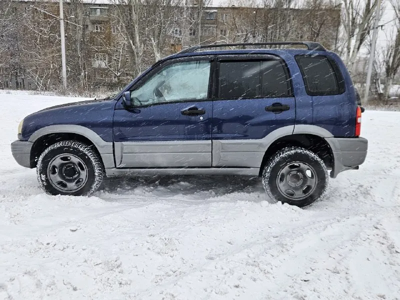 Suzuki grand vitara 1999г 2,5 бензин акпп 234т км авто в хорошем состоянии, на полном ходу. мотор/коробка отлично. не гнилая, обработанная, вин на раме отлично читается. 490т руб 949 521 34 11 📞 🇷🇺 звоните: +79495213411 - фотография - 7