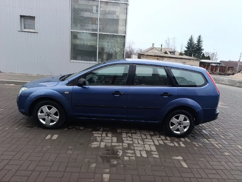 🛞продам ford focus 2 ⌛️2005 года ✅2-ключа ✅днище не гнилое, в хорошем состоянии, пороги целые коробка механика ✅кондиционер ✅электро-стеклоподьемники пробег родной-245000 тыс. ✅резина зима хорошая (проехала 1 сезон) по кузову :крашена крышка багажника ✅салон в хорошем состоянии цена: 570 000руб торг у капота. город: макеевка🏡 звонить по номеру +79493778601 ☎️ 📞 🇷🇺 звоните: +79493778601 - фотография - 2