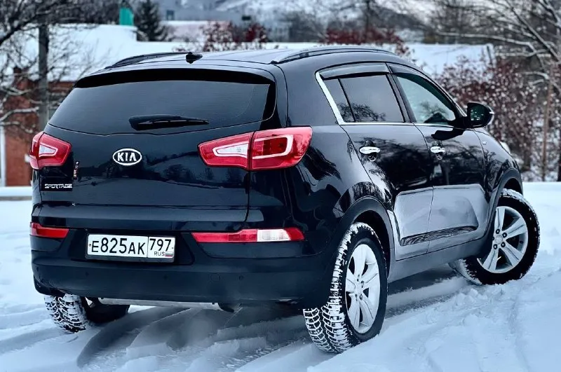 Продам kia sportage в родном окрасе
Год:2012
Цена:1.380.000₽
Привод полный
Пробег:163.000 км
Коробка автомат
Комплектация пред максимальная
Номер:+79495011956 или +79491003435 связь не всегда ловит на обоих номерах есть телеграмм и ватсап
Авто в хорошем технически и внешнем состоянии без каких либо вложений!коробка и мотор работают идеально! Все масла и фильтра поменяны! Ходовая вся обслужена!машина в пред максимальной комплектации:без ключевой доступ, кнопка старт стоп, климат контроль, кожаный салон, подогрев руля, подогрев всех 4х сидений, обогрев переднего и заднего стекла, парктроники, камера заднего вида, датчики света и дождя, ксенон, мульти руль, круиз контроль и многое другое! Новая 17 зимняя резина, авто действительно в идеальном состоянии!больше информации по телефону!
📞 🇷🇺 Звоните: +79495011956 - фотография - 5