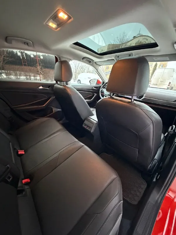 Volkswagen jetta sel 2020 год,97.500 тыс. км пробег. 1.4т, 8-ми ступенчатый автомат(aisin) •цифровая панель приборов (virtuаl сосkрit) •максимальная мультимедиа мiв с саrрlаy •музыка веаts, сабвуфер в багажнике(играет превосходно) •аmbiеnt подсветка всего салона •бесключевой доступ •адаптивный круиз контроль (дистроник) с камерой, подруливанием, удержание в полосе(автомобиль управляется сам) •подогрев руля, передних и задних сидений. •камера заднего вида •датчик света/датчик дождя •панорамная крыша дистанционный запуск автомобиля. шикарное состояние. обслужена, новая резина. стекла заводские, оптика оригинал, безопастность на месте. 1.930₽ +7(949)7117711 📞 🇷🇺 звоните: +79497117711 - фотография - 10