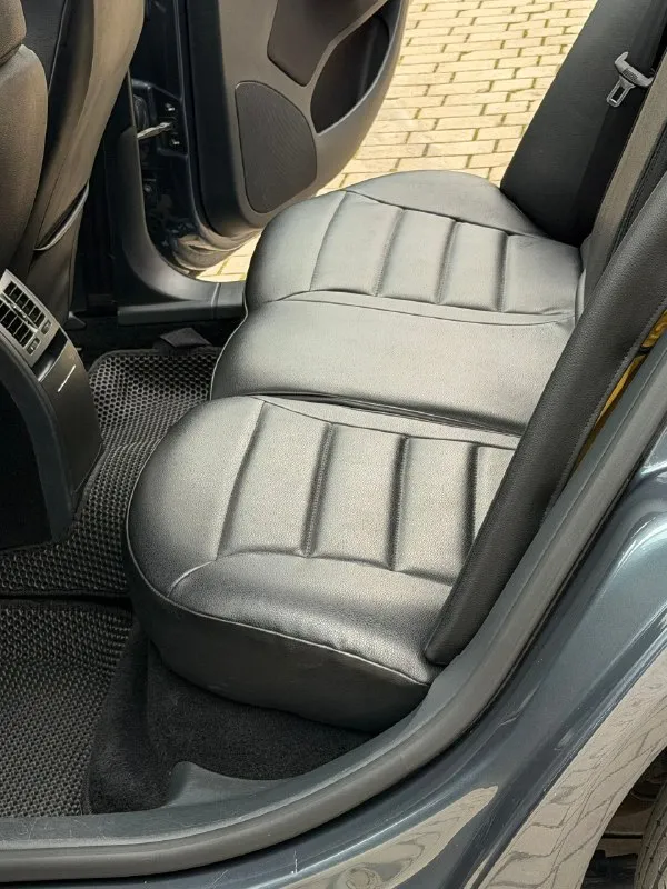 Skoda octavia год выпуска - 2012 двигатель - 1.8t автоматическая кпп ( asin ) пробег - 201.000км цена - 1.095.000₽ тел. - +79493902663 либо: - +7 (949) 679-98-14 автомобиль в идеальном состоянии, без каких либо вложений что по кузову, что по технической части. 2 хозяина с автосалона. родной пробег. очень бодрая связка двигателя 1.8 турбо с обычным гидротрансформатором asin ( не путать с проблемной dsg ) на самой жирной комплектации: подогревы всех сидений; большой сенсорный монитор; хорошая акустика; двухзонный климат-контроль; датчик света и дождя; круиз-контроль; парктроник; эл. складываемые зеркала с подогревом; 2 пары ключей; штатные диски r-16 с новой резиной; кожаный мультируль; антибукс; 4эл. стеклоподъемника с доводчиками; омыватель фар; полный бортовой компьютер; большой багажник и многое другое. кто ищет достойную октавию со связкой 1.8т - ат которая дарит кучу удовольствия от вождения - добро пожаловать. спасибо за внима 📞 🇷🇺 звоните: +79493902663 - фотография - 8