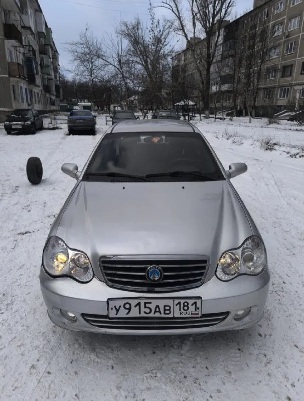 Продам geely ck 2 1.5(otaka) 2012 года! цена автомобиля 250.000₽ малый торг. родной пробег 67.000км! состояние автомобиля хорошее, бережное отношение. всю жизнь в одной семье, покупали новой в автосалоне. техническая часть, в идеальном состоянии, только своевременное обслуживание. по кузову, есть моменты по лакокрасочному, не критично. днище и т. д целое. стекла все родные. по комплекции, обогрев заднего стекла, электрорегулировка зеркал вместе с подогревом, простенькая музыка, рециркуляция салона, электрокоректор фар. салон чистый не прокурен, практически как новый!есть чехлы при желании можно поставить. в подарок комлект летней резины на дисках! документы в полном порядке, 1 владелец в птс. при желании могу доставить, за отдельную плату. находиться в ровеньках. все вас интересующие вопросы по телефону! дополнительные фото и видео по запросу. +79592184428mcs и +79525755366tele2 📞 🇷🇺 звоните: +7(952)5755366 - фотография - 9