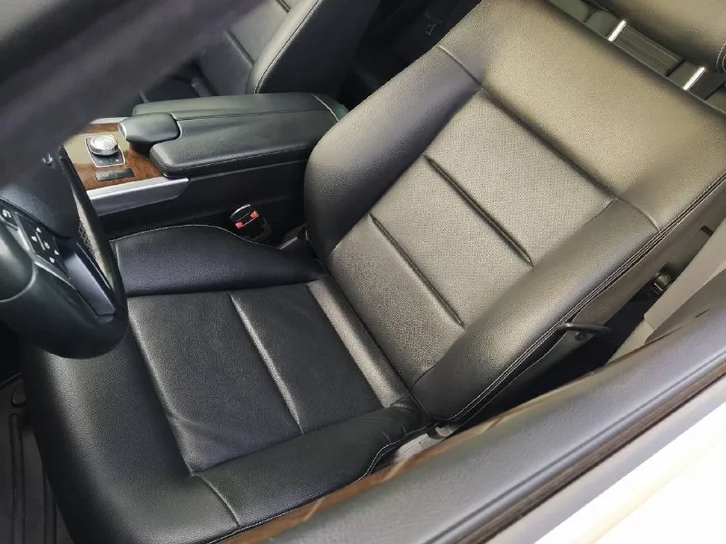 Продам mercedes-benz e-class. автомобиль в идеальном состоянии, весь в заводском окрасе. стёкла, включая лобовое заводские! один хозяин в птс, не пригон! 2.0 турбо, 7-ми ступенчатый автомат. 2015 год выпуска, пробег 108 000 км. двигатель, коробка, ходовая в отличном состоянии, никаких вложений не требуют! 2 комплекта колёс, 2 ключа и сервисная книжка прилагается. я хозяин, переоформление без проблем! автомобиль находится в старобешево. цена 2 500 000 рублей. за более подробной информацией обращаться по телефону: +7 (949) 524-94-12. 📞 🇷🇺 звоните: +79495249412 - фотография - 9