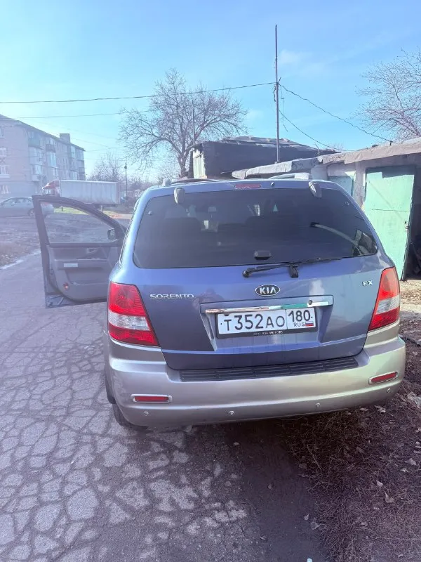Продам, kia sorento обьем двигателя 2,5, дизель. акпп, кондиционер. передний привод, подключаемый полный. подогревы передних сидений, климат, сенсорная магнитола с блютусом. автозапуск. цена 850000 ₽ +79493512847 любое переоформление мрео. с vin номерами проблем нет! 📞 🇷🇺 звоните: +79493512847 - фотография - 5