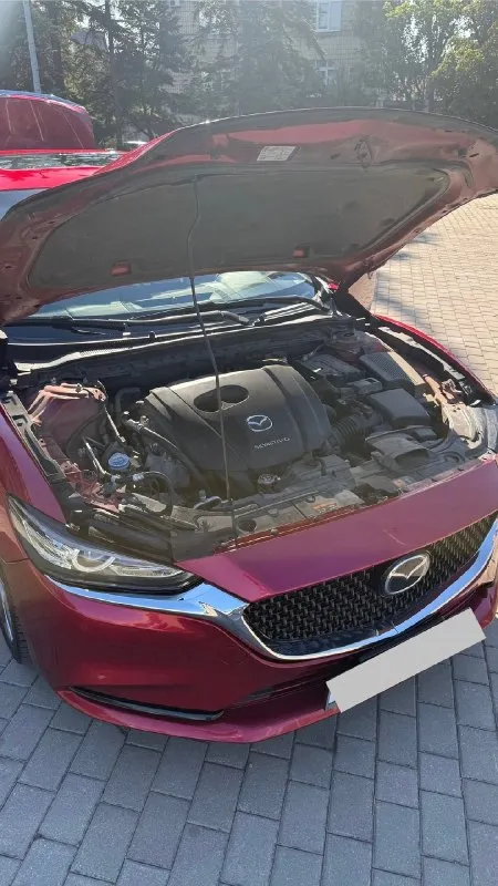 🚗mazda 6 2020г. 🚗 touring двигатель - 2,5 атмосфера (бензин) skyactiv- g2,5l dohc16-valve пробег 115т. родной машина личная, езжу на ней год, полностью обслужена. кожаный салон, люк, бесключевой доступ, кнопка старт/стоп, адаптивный круиз контроль, датчики слепых зон, камера заднего вида, мульти руль, двух зонный климат контроль, спорт режим (не разу не включала), удержание в полосе, подогрев сидений, атермальные стекла (машина сделана для южной америки), эл. ручник, карплей,19 колеса (родные) и много всяких плюшек… vin jm1gl1vm4m1603203 на машине не разу не было не одного нарушения(штрафа), документы полностью в порядке, на местном учете донецк цена 2550 000₽ по всем вопросам звоните +79495072025 +79495072024 разумный торг у капота 📞 🇷🇺 звоните: +79495072025 - фотография - 4