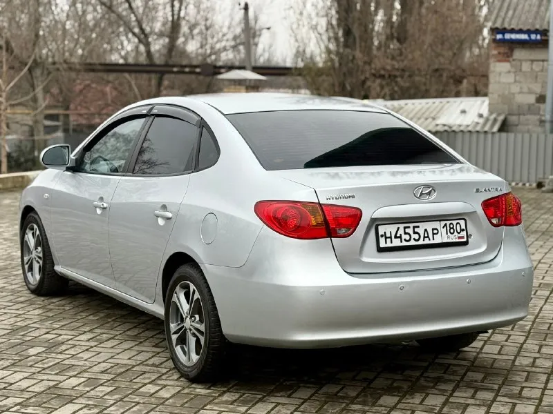💶 цена:740.000р 📮 город:донецк 🚘 марка / модель:hyundai elantra 📅 год выпуска:2006 📊 пробег:230.000км ⛽ двигатель (тип, объем, ):бензин 1.6 🔧 тип кпп:автомат 📝 описание:машина в очень хорошем состоянии. кузов без рыжиков и гнили, полностью обслужена, хорошая комплектация. климат работает. переоформление без проблем. возможна продажа в кредит. ☎ контактный телефон:+79495001160(телеграм) 📞 🇷🇺 звоните: +79495001160 - фотография - 2
