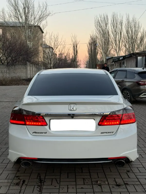 Honda accord 💰1.270.000💰 2014г 2.4 мт srort версия (180 лс) пробег 235.000 родной, любые проверки! мотор в отличном состоянии, едет как ракета 🚀, при этом не дымит, масло не ест, не троит, все отлично! мкпп, не выбивает, не хрустит, не воет! переключает мягко, комфортно, легкая в езде! ходовая без нареканий, ничего не гремит, не стучит, мягкая комфортная) и при этом очень быстрая тачка) 🚀🚀🚀 по электрике все есть необходимое, и все работают исправно, без каких либо нареканий! документы чистые, без запретов, без штрафов, любое переоформление где угодно! можно с моим присутствием по желанию. осмотр г. макеевка связь +7949-607-32-69 +7949-489-08-56 есть тг цена 1.270.000 руб торг реальному клиенту круче тачки, за эти бабки, не взять! дешевая в обслуживание, маленький расход, крутой вид, прекрасно рулится, и едет как ракета 🚀 📞 🇷🇺 звоните: +79496073269 - фотография - 6