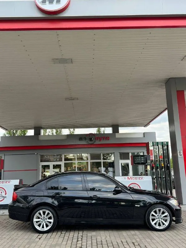 Продается bmw e90 – ваш идеальный спортивный седан! ищете автомобиль, который сочетает в себе мощь, стиль и комфорт? тогда обратите внимание на этот великолепный bmw e90 с 2-литровым двигателем! 🚗 основные характеристики: модель: bmw e90 двигатель: 2 литра, обеспечивающий отличную динамику и экономичность пробег: км год выпуска: [2006] цвет: [черный] кузов: седан, который сочетает в себе элегантность и спортивный характер ✨ преимущества: спортивные характеристики: мощный двигатель и точная управляемость делают каждую поездку незабываемой. этот автомобиль подарит вам истинное удовольствие от вождения! комфорт и технологии: оснащен современными системами безопасности и мультимедиа, которые делают каждую поездку комфортной и безопасной. стильный дизайн: элегантные линии кузова и характерные черты bmw создают неповторимый внешний вид, который привлечет внимание на дороге. 🔧 состояние: автомобиль находится в отличном состоянии, все технические обслуживания проводились вов 📞 звоните: +7(949)5208435 - фотография - 2