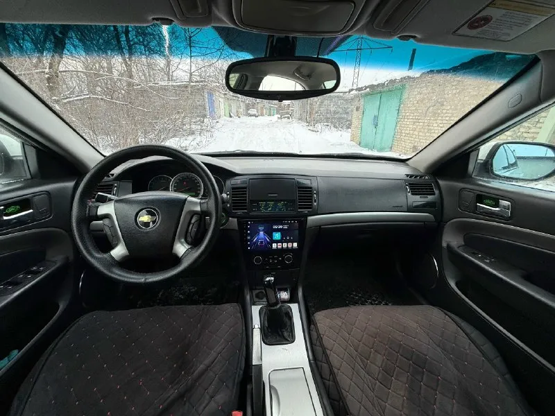 Chevrolet epica 2007 2.0 бензин коробка 5 ступенчатая механика, ходовка мячик, я владелец, документы в порядке, два ключа, есть моменты по лкп. недавно поменял свечи, колодки и масло. комплектация: ✅ круизконтроль ✅ кондиционер ✅ кожаный салон ✅ мультируль ✅ подогрев передних сидений ✅ сенсорная магнитола ✅ carplay ✅ камера заднего вида + видеорегистратор ✅ парктроники ✅ хорошая музыка ✅ электропривод водительского сидения ✅ подогрев заднего стекла ✅ led оптика ❗️цена: 470 т. р. + торг у капота осмотр в г. ясиноватая +79497294495 📞 звоните: +7(949)7294495 - фотография - 8