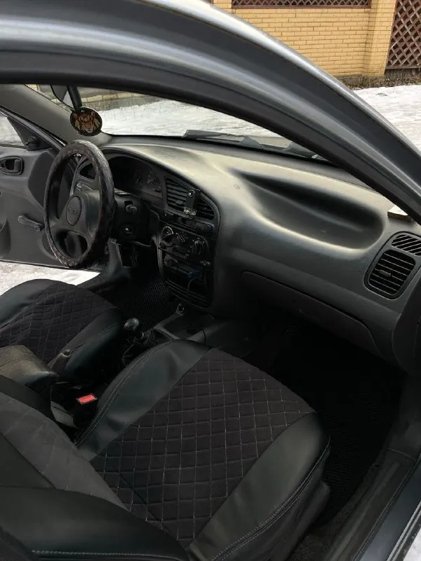 Продам lanos! автомобиль в хорошем состоянии. год выпуска 2009 гур, abc присутствуют. газ + бензин (газ вписан). двигатель 1.5 работает ровно, масло не ест. кпп механика 5-тиступка, все скорости включаются мягко. дно, пороги, арки, низа дверей полностью живые! ходовая перебрана, электрика полностью исправна. установлена качественная аудиосистема bt, aux опрятный и ухоженный салон, полностью чистый. новая резина зимняя резина на красивых дисках. led оптика в комплекте. стоимость данного авто 250 тысяч рублей + торг на месте остальные вопросы по телефону +79494648388 - фотография - 7