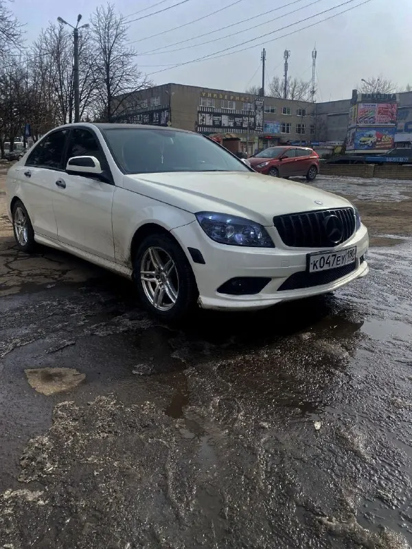 Mercеdеs-вenz c300 v6 w204 4matic 2009 гoд 📌упало дерево на крышку багажника 750 тыс. руб, торг 4*4... - фотография