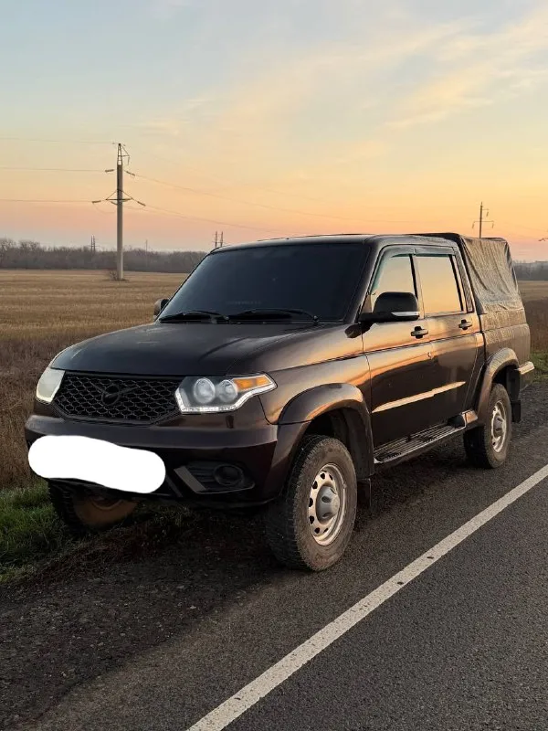 Продам уаз патриот пикап 2018 2.7 автомобиль в хорошем состояние. коробка без нареканий все замены п... - фотография