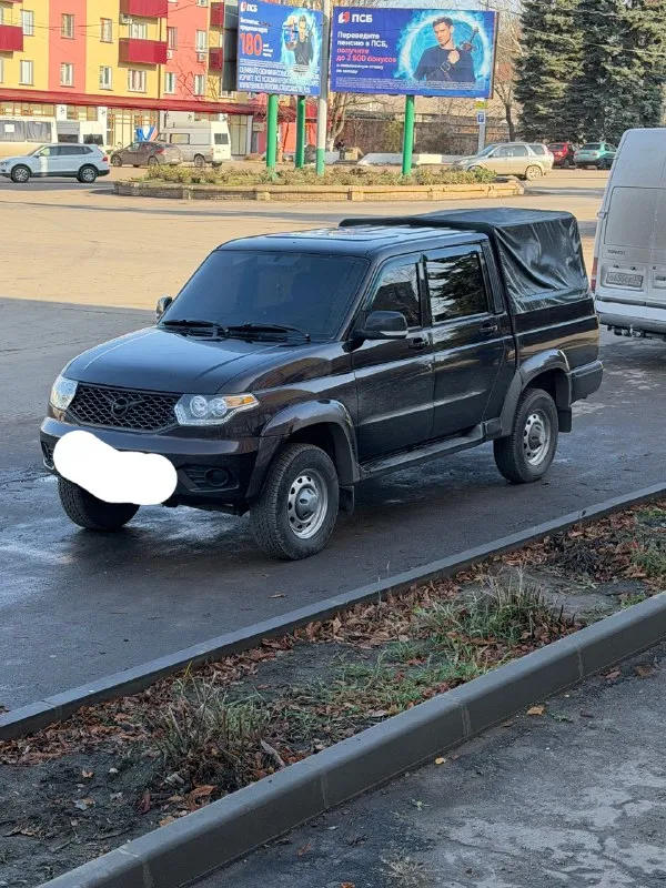 Продам уаз патриот пикап 2018 2.7 автомобиль в хорошем состояние. коробка без нареканий все замены производились во время. полный привод исправно работает салон чистый не прокуренный пробег 238.000 собственник 900.000₽ торг на месте 89599927661 📞 звоните: +7(959)9927661 - фотография - 2