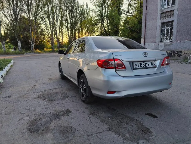 Продам надёжный автомобиль toyota corolla 2010г. состояние идеальное 2 комплекта колёс. зима на штампах. все работает кондиционер охлаждает печка греет. пробег 139000км. авто не пригоныш покупалась в автосалоне в донецке. осмотр г макеевка. цена 900000.тел +79493612535 - фотография - 4
