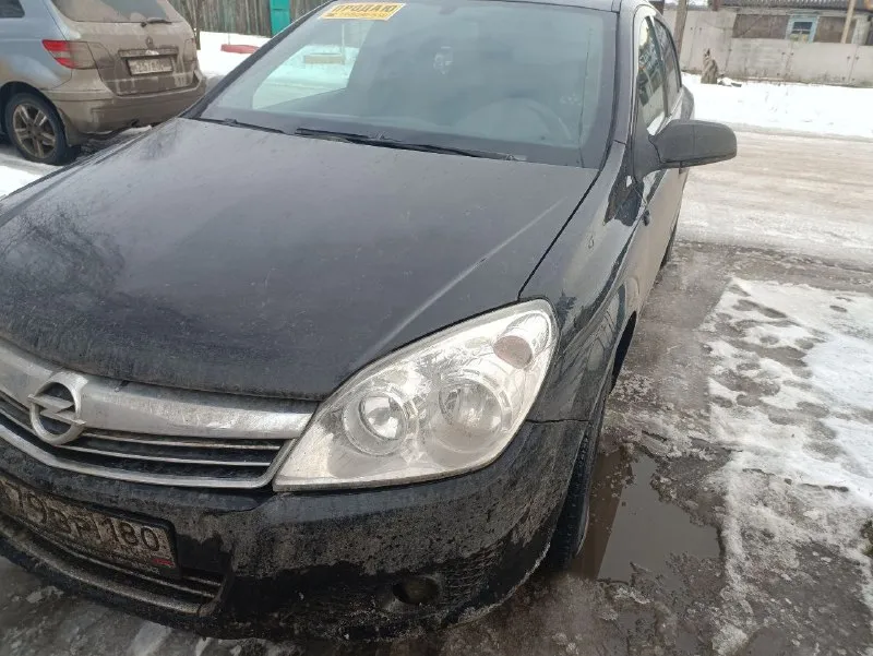Opel астра h. 2008г. ✅ мотор 1.6. с пробегом( 85000т. контрактный ) на щитке 310000т. тянет отлично на все свои 115🐎 ✅коробка плавно все передачи на месте. ✅чистый и ухоженный салон 🚯🚭 ✅комплектация:кондиционер, подогрев сидений, зеркал,4эл. стеклоподъёмника, не плохая штатная музыка, и тд. .. ✅по кузову всё как на фото. дно пороги в идеальном состоянии 👆 ✅на данный момент без вложений ❗ сел и уехал за горизонт. ✅машина уже на зимней резине на 16 дисках. колёса которые на фото отдам в подарок 17 диски с новой резиной 👆 ✅цена 🎉450000₽. пока в продаже интересующий автомобиль. ✅даже самым быстрым торга к сожелению 🤷 нету. цена за авто в таком состоянии низ рынка 📉 даже на большой земле. ✅ на все вопросы отвечу по ☎️+7949-502-70-06 +7 949-036-72-81. осмотр горловка. на смотрины не езжу. 📞 звоните: +7(949)5027006 - фотография - 3