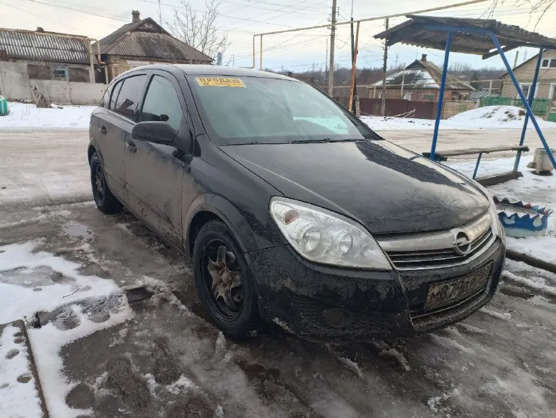 Opel астра h. 2008г. ✅ мотор 1.6. с пробегом( 85000т. контрактный ) на щитке 310000т. тянет отлично на все свои 115🐎 ✅коробка плавно все передачи на месте. ✅чистый и ухоженный салон 🚯🚭 ✅комплектация:кондиционер, подогрев сидений, зеркал,4эл. стеклоподъёмника, не плохая штатная музыка, и тд. .. ✅по кузову всё как на фото. дно пороги в идеальном состоянии 👆 ✅на данный момент без вложений ❗ сел и уехал за горизонт. ✅машина уже на зимней резине на 16 дисках. колёса которые на фото отдам в подарок 17 диски с новой резиной 👆 ✅цена 🎉450000₽. пока в продаже интересующий автомобиль. ✅даже самым быстрым торга к сожелению 🤷 нету. цена за авто в таком состоянии низ рынка 📉 даже на большой земле. ✅ на все вопросы отвечу по ☎️+7949-502-70-06 +7 949-036-72-81. осмотр горловка. на смотрины не езжу. 📞 звоните: +7(949)5027006 - фотография - 4