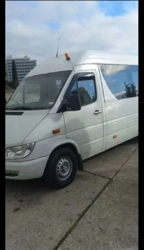 Г. донецк продам mercedes benz sprinter 18+1 2004 г. в. 313-тый 2.2 cdi 129 л. с. один владелец, он же водитель. работал по туристическим перевозкам, возил детей на экскурсии (‼️только в летний период), по крыму. автобус оборудован кондиционером с разводом по салону, мягкими откидными туристическими сидениями, с ремнями. имеется 2 доп. отопителя салона. готов к работе без ремонта и вложений. оборудован тахографом и системой глонасс, микрофон для экскурсовода. обслуживался своевременно, то пройден, страховка. птс оригинал. полностью родной металл, по авто ничего и нигде не варилось!!! за машиной ухаживали щепетильно. пробег 600+ трассовый. для своего года машина в шикарном состоянии, по технике работает всё на 5+. полный комплект ключей, документов. цена 1 250 000 ₽ телефон: +7(949)4739954. p. s. могу посоветовать как переоформить в категорию "в" или "с" законно за 2 недели, в донецке. 📞 звоните: +7(949)4739954 - фотография - 2