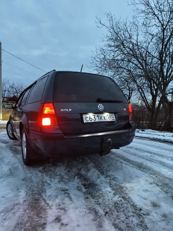 Volkswagen golf 4 2001 года 1.6 16 клапанный пробег 290 000 км. пригнана с германии в 2021 году с пробегом 180000 км. с того времени в одних руках. машина полностью обслуженная, вложений не требует. авто гаражного хранения, кузов, пороги, днище в хорошем состоянии. цена 530 000 р. все вопросы по телефону +79494274830 📞 звоните: +7(949)4274830 - фотография - 9