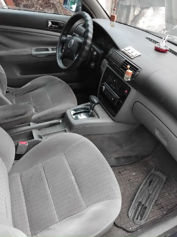 Продам пассат б5 1.9 тди акпп. коробка устала требует ремонта или замены. пробег 360000т. км. цена 130т. р торг до победы. +7949 454 84 09.отдам летнию резину почти новая. 📞 звоните: +7(949)4548409 - фотография - 3