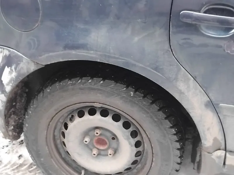 Продам пассат б5 1.9 тди акпп. коробка устала требует ремонта или замены. пробег 360000т. км. цена 130т. р торг до победы. +7949 454 84 09.отдам летнию резину почти новая. 📞 звоните: +7(949)4548409 - фотография - 4