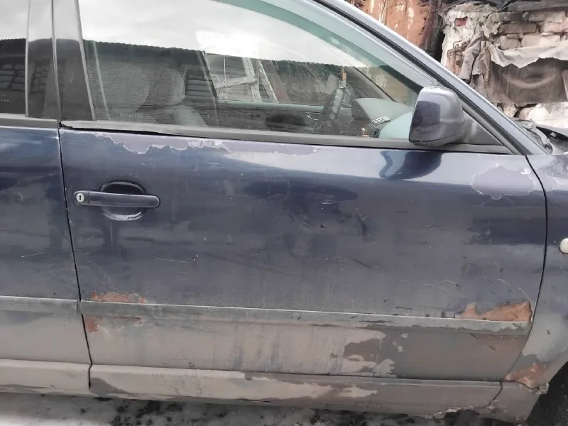 Продам пассат б5 1.9 тди акпп. коробка устала требует ремонта или замены. пробег 360000т. км. цена 130т. р торг до победы. +7949 454 84 09.отдам летнию резину почти новая. 📞 звоните: +7(949)4548409 - фотография - 7