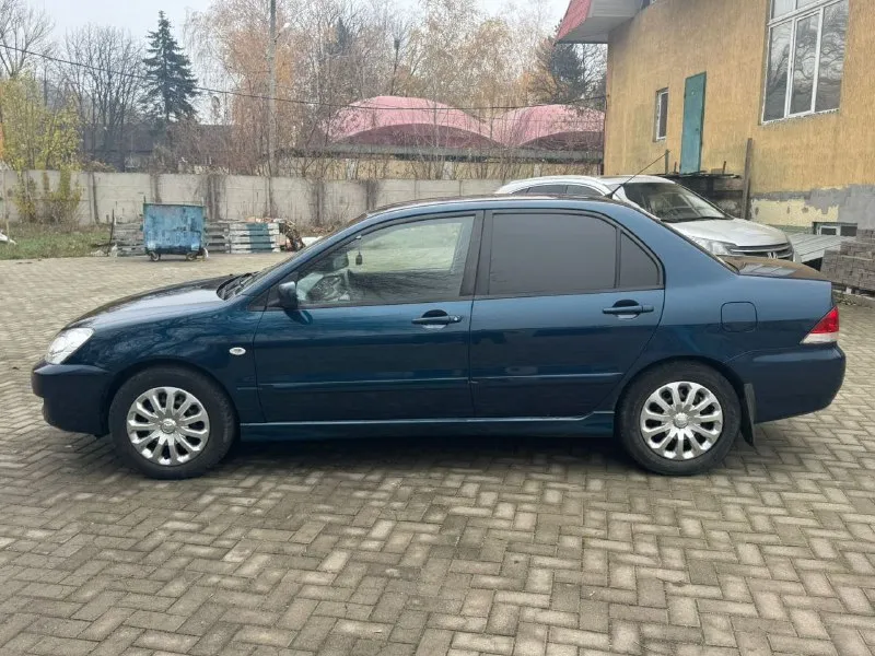 Mitsubishi лансер 9 2004 года двигатель 1.6 коропка ат не димит масло не расходует карапка работает в штатном рижыме ходовая часть опслужена без постороних звуков машына едит бодро и приятно печка грет потдогрев сидений работает цена 550.000 р, торг номер ☎️ + 7 949-431-04-65 📞 звоните: +7(949)4310465 - фотография - 3