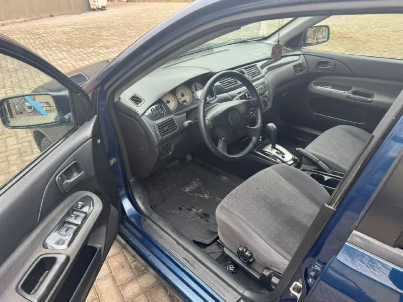 Mitsubishi лансер 9 2004 года двигатель 1.6 коропка ат не димит масло не расходует карапка работает в штатном рижыме ходовая часть опслужена без постороних звуков машына едит бодро и приятно печка грет потдогрев сидений работает цена 550.000 р, торг номер ☎️ + 7 949-431-04-65 📞 звоните: +7(949)4310465 - фотография - 6