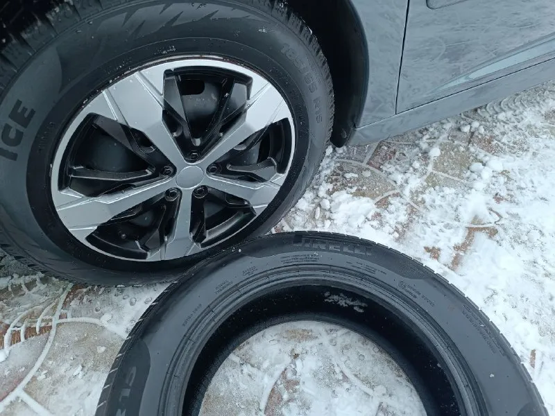 Продам peugeot 207, 2011 г. в. 97 000 км, 1.4 л. , мкпп, был куплен у тестя, он брал в салоне, своевременно обслуживался, есть частичная история сервиса, кузов в родной краске, в комплекте зимняя и летняя резина, два комплекта ключа. центральный замок, датчик света/дождя, лепесток управления мультимедиа, двухзонный климат, камера парковки, подогрев зеркал и заднего стекла. больше фото - в личку осмотр в калининском районе донецка. цена: 600 к. звоните 👉 +79495153858 - фотография - 9