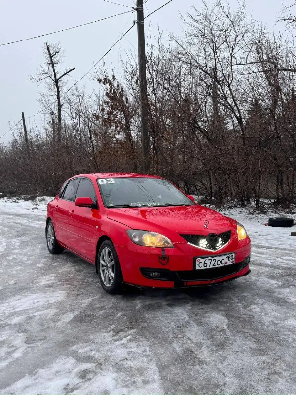 Продаю машинку mazda 3🔥 ✅год выпуска: 2007. ✅двигатель: 1.6 не дымит, не троит, едет бодро. ✅коробка передач: акпп работает идеально тип кузова: хетчбэк ✅цвет: красный. состояние: автомобиля в достойном состоянии для своих лет. присутствует вмятина на задней левой пассажирской двери некритичная, небольшая вмятина на капоте, рыжиков по кузову нет, пороги не гнилые. ✅комплектация: автомобиль оснащен abs, esp, подогревом передних сидений, кондиционером, всеми стеклоподъемниками электронными, андроид магнитола, салон в ухоженном состоянии. ✅по ходовой части никаких нареканий нет, не стучит, не гремит, ходовая идеал! ✅на хорошей зимней резине. ✅недавно была замена цепи грм и промывка всего мотора. ✅коробка обслужена, масло, фильтр поменяны. ✅по документам переоформление без проблем, местный учет, я хозяйка, на учете на мне, владею не первый год! находиться в г. макеевка ✅цена 580 тыс. руб+небольшой торг уместен 🌹+79494120787 📞 звоните: +7(949)4120787 - фотография - 6