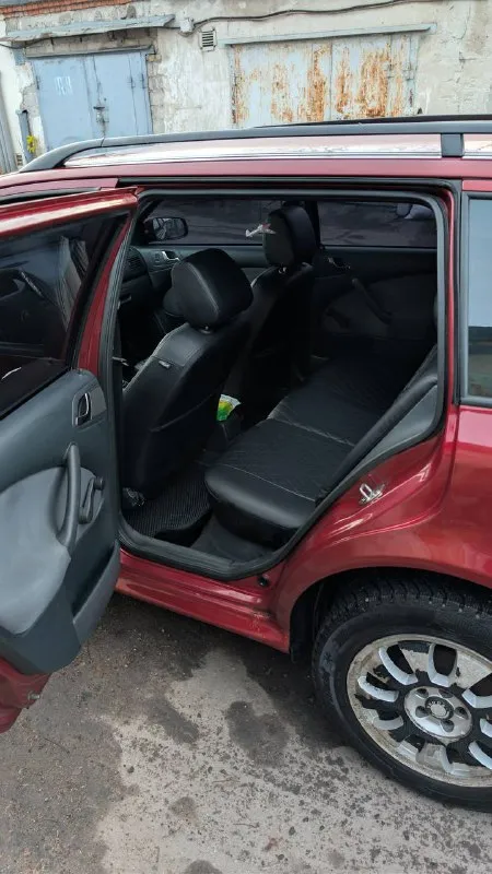 Рф учет!!! продается личный авто skoda octavia a4 tour авто служило верой и правдой много лет, за это время было сделано очень много, перебрана ходовка и т. п. 1.6 цена 600₽ 💰 ничего нигде не стучит не бренчит не брякает, ничего не течет. ездили аккуратно, в основном работа дом. вложили много сил и денег. так же есть небольшие недочеты по кузову, пороги стаканы целые, салон ухоженный, в машине не курили! хорошая комплектация и самый надежный мотор стоит хорошая андроид магнитола торг у капота уместен, приезжайте смотрите если остались вопросы пишите!!! +79493897964 (телеграмм/звонки) 📲 tg: @vladislavvlkav 📞 звоните: +7(949)3897964 - фотография - 3