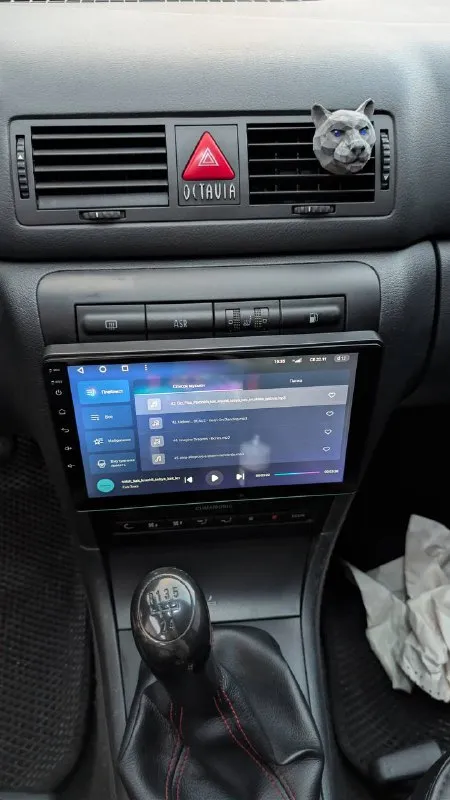 Рф учет!!! продается личный авто skoda octavia a4 tour авто служило верой и правдой много лет, за это время было сделано очень много, перебрана ходовка и т. п. 1.6 цена 600₽ 💰 ничего нигде не стучит не бренчит не брякает, ничего не течет. ездили аккуратно, в основном работа дом. вложили много сил и денег. так же есть небольшие недочеты по кузову, пороги стаканы целые, салон ухоженный, в машине не курили! хорошая комплектация и самый надежный мотор стоит хорошая андроид магнитола торг у капота уместен, приезжайте смотрите если остались вопросы пишите!!! +79493897964 (телеграмм/звонки) 📲 tg: @vladislavvlkav 📞 звоните: +7(949)3897964 - фотография - 7
