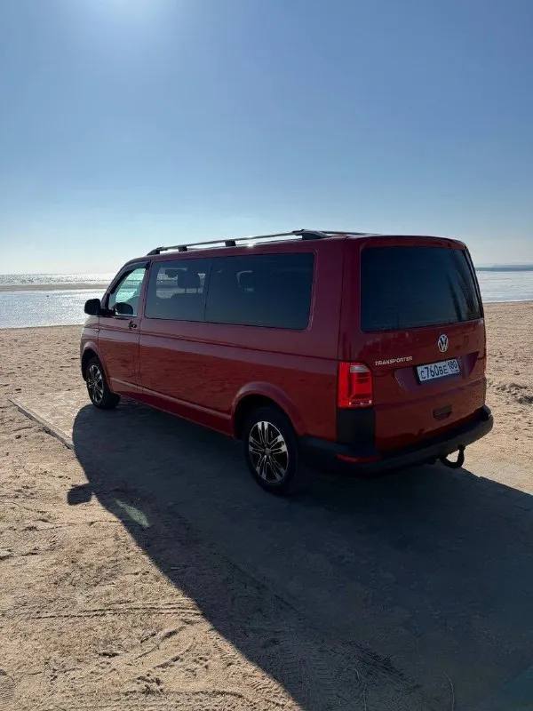 Продам volkswagen транспортер т6 год 2019 пробег 150000км двигатель 2,0 топливо кпп автомат пассажир 8+1 город мариуполь цена 3 050🍋 автомобиль в родном окрасе телефон +79497308841 возможен обмен 📲 tg: @zhelezmixa 📞 звоните: +7(949)7308841 - фотография - 4