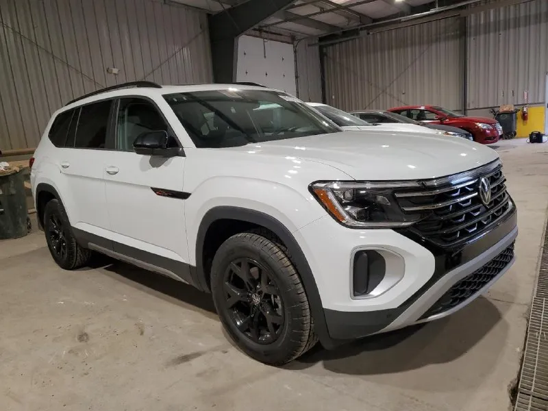 Vw atlas с пробегом меньше 1000 км! 🔥 06/2025 двигатель: 2.0 бензин, 273 л. с. внедорожная комплекта... - фотография