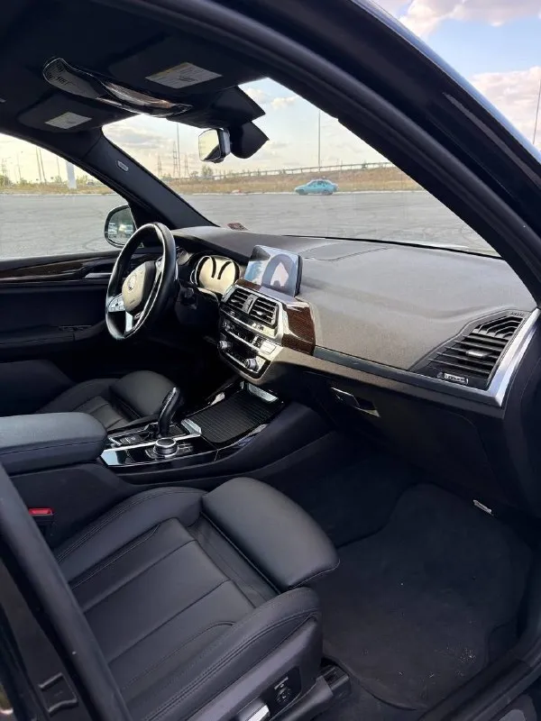 Продам bmw x3 g01 30i s drive 🖤 2020г 11 месяц по vin 2021 в идеальном состоянии и по кузову и по технической части автомобиля минимальное повреждение: 5uxty3c09m9f20669 vin для проверки кузов покрыт в керамику пробег 139 000 пробег трассовый, выигрывал автомобиль с аукциона с пробегом 128 000 гаражное хранение автомобиля хорошая комплектация: с широким монитором, с ассистентами, подогревами сидений и руля, память сидений, комфортные сиденья, трех зонный климат контроль, круиз, преднатяжитель ремня безопасности, беспроводный carplay и другое… машина очень комфортная дарит удовольствие от вождения цена:3🍋850т. р номер телефона для связи +79496936618 миранда 📞 🇷🇺 звоните: +79496936618 - фотография - 9