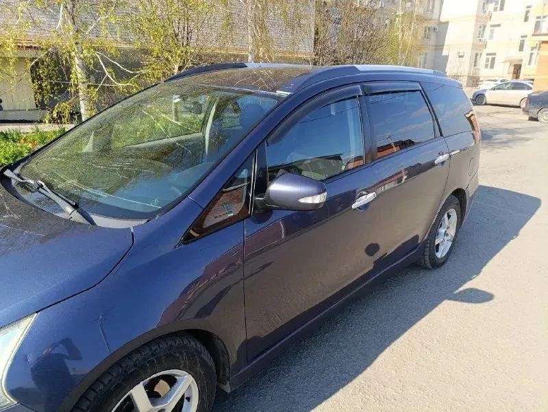 Продам свой личный автомобиль mitsubishi грандис 2007 г. в 2.0 турбо дизель, механика 6-ступка,7 мест, машина в отличном состоянии,2 тыс км назад была замена грм и помпы, также сразу заменил масло и все фильтра включая топливный, масло меняю каждые 8 тыс, новые тормозные диски, колодки и суппорта, шаровые, замена шруза, замена свечей накала, новая зимняя резина, полный электро пакет, климат контроль, круиз контроль, подогрев сидений, бортовой компьютер, цена 799 тыс. торг. осмотр город донецк тел +79494375616 📞 звоните: +7(949)4375616 - фотография - 2