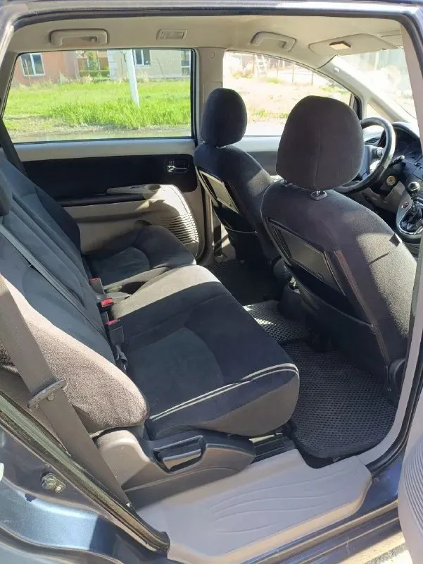 Продам свой личный автомобиль mitsubishi грандис 2007 г. в 2.0 турбо дизель, механика 6-ступка,7 мест, машина в отличном состоянии,2 тыс км назад была замена грм и помпы, также сразу заменил масло и все фильтра включая топливный, масло меняю каждые 8 тыс, новые тормозные диски, колодки и суппорта, шаровые, замена шруза, замена свечей накала, новая зимняя резина, полный электро пакет, климат контроль, круиз контроль, подогрев сидений, бортовой компьютер, цена 799 тыс. торг. осмотр город донецк тел +79494375616 📞 звоните: +7(949)4375616 - фотография - 9