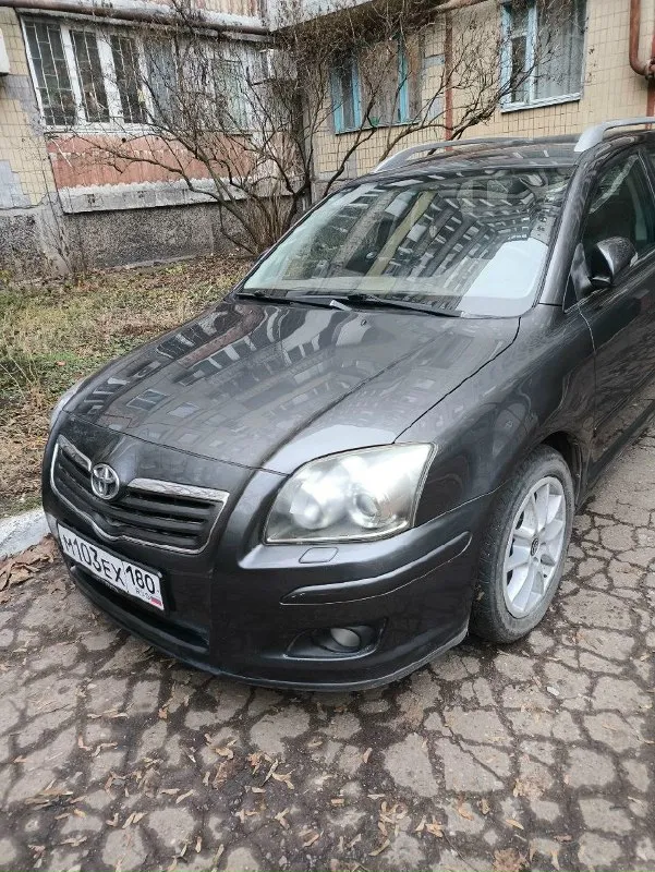От собственника. продам toyota avensis 2007г. двигатель 2.0. после полной капиталки прошел 7.000км без нареканий. коробка механика на 5+. вся обслужена, сцепление также прошло 7.000км. по ходовой вопросов нет, отрабатывает мягко. технически полностью исправна, работает буквально каждая кнопочка. было вложено не мало сил, денег и времени. делали для себя, не задумываясь о продаже. салон в отличном состоянии. хорошие чехлы (под ними всё как новое). хорошая комплектация. подогревы, различные регулировки, кондиционер (полностью обслужен, заправлен), стеклоподъёмники в круг и тд, всё работает. стоит хорошая не дешёвая оптика в круг, свет отличный. резина свежая (2 комплекта колес). обслуживалась своевременно, денег не жалели. готов к любым проверкам на сто. по документам полный порядок (я хозяин). цена 1 🍋 +не большой торг звонить +79493662588 📞 звоните: +7(949)3662588 - фотография - 5