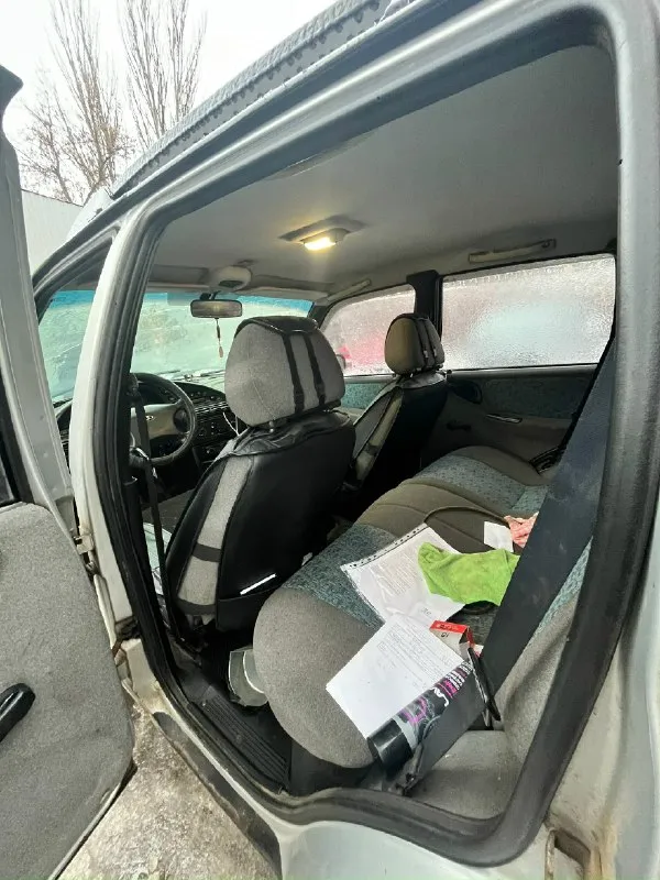 Нива chevrolet год 2005 по учету я хозяин, проблем переоформить нет. цена 610.000 р. торг. пробег 227.000 по ходовые все в порядке мосты не гудят раздатка в норме. коробка 5 ступка, новая. по мотору нареканий вроде бы нет. но симфонит с под коллектора не много. по кузову более менее нормально. стоит газ, в документы вписан. остальные вопросы на месте при просмотре машины. писать в лс если не отвечаю. +79497527300 📞 звоните: +7(949)7527300 - фотография - 7