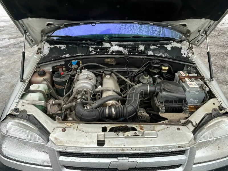 Нива chevrolet год 2005 по учету я хозяин, проблем переоформить нет. цена 610.000 р. торг. пробег 227.000 по ходовые все в порядке мосты не гудят раздатка в норме. коробка 5 ступка, новая. по мотору нареканий вроде бы нет. но симфонит с под коллектора не много. по кузову более менее нормально. стоит газ, в документы вписан. остальные вопросы на месте при просмотре машины. писать в лс если не отвечаю. +79497527300 📞 звоните: +7(949)7527300 - фотография - 9