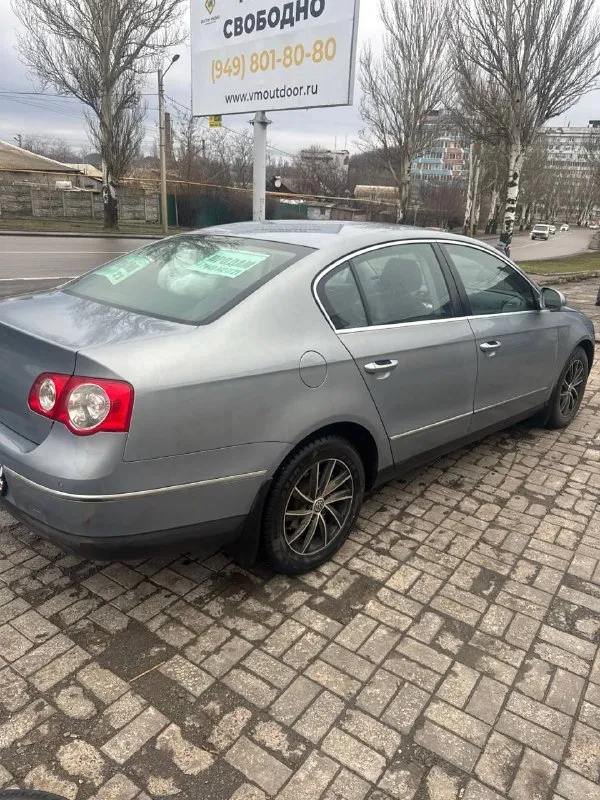 Продам volkswagen passat b6 2009 год. 200000пробег на полном уверенном ходу. я собственник. 800000₽... - фотография