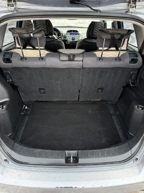 Продаю свой автомобиль в семье 3тий год. г. макеевка цена 585 000 руб пробег 215 тыс км +79493695800 honda fit 2008 мотор 1.5 vtec кондиционер подогрев зеркал и заднего стекла два комплекта ключей установлена хорошая оптика линзы 3 дюйма би лэд сигнализация старлайн с меткой (имитация без ключевого доступа ) с приложением для телефона хорошая зимняя резина лето отдам с машиной ( остаток на пару сезонов ) в сентябре заменена цепь грм с звездами на усиленную. есть момент по абс попался бракованный подшипник п. л. выбивает ошибку по магнитной ленте. по кузову есть вмятины от природного града. - фотография - 8