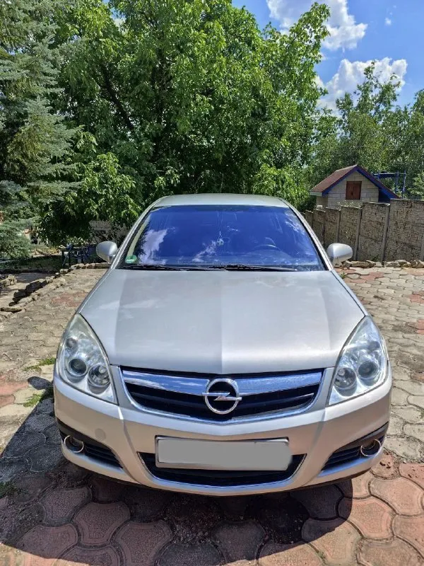 Продам opel signum 2007 год. мотор 1.8 бензин (140 л. с.) кпп механика 273.000 пробег двигатель рабо... - фотография