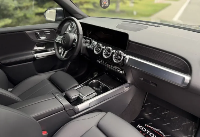 ✅ mercedes glb 180 ✅ ➡️год выпуска: 2021 г. ➡️ : 1.3 л. бензин. 💪мощность: 136 л. с. ➡️пробег: 42.000 км. ⚙️привод: передний. ➡️коробка передач: автомат. 💵цена: 2.150.000💰 ☎️ +7 (939) 916-57-62 (иван) 📲 tg: @stavriyani 📞 звоните: +7(939)9165762 - фотография - 4