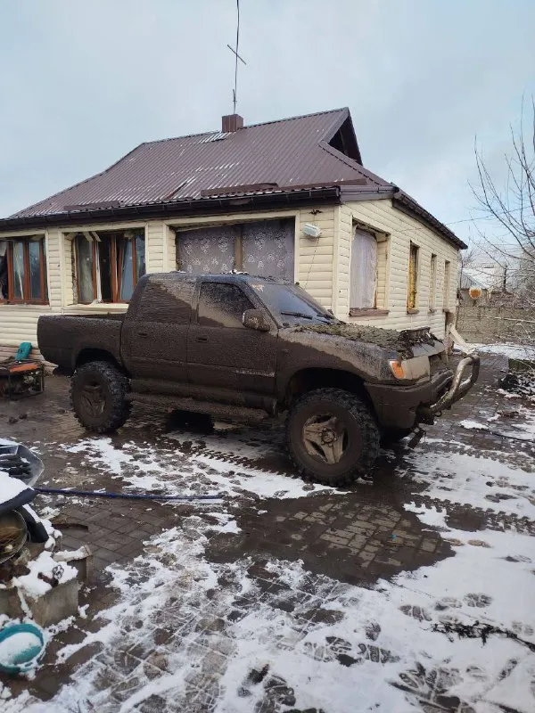 Продам пикап надо поменять рессоры рессоры купленные!!! цена 350000 писать в личные сообщения или звонить +79493915537 📞 звоните: +7(949)3915537 - фотография - 3