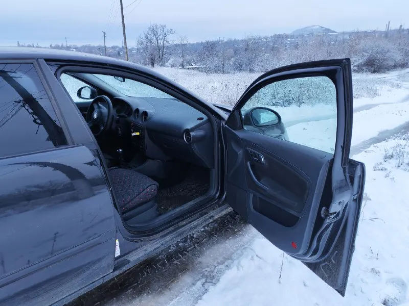 Продам seat cordoba 2008г. в 2.0mpi - не дымит, не троит, гбо евро4 вписан в стс, 5ст мех. кто не знает - это испанский vag, все агрегаты, кроме кузова skoda fabia. я первый хозяин по птс! машина на полном ходу, не гнилая, все жидкости новые, ходовая перебрана, новое сцепление luk и много чего еще. цена как у приоры - 399т. р. торга нет, и так низ рынка. 7949-316-75-92 осмотр г. горловка 📞 🇷🇺 звоните: +79493167592 - фотография - 4